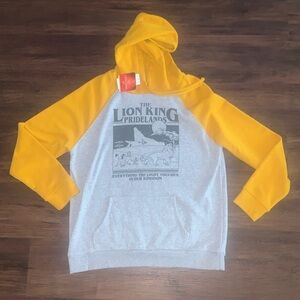 NWT Disney‎ The Lion King Pridelands yellow & gray sweatshirt/hoodie size large